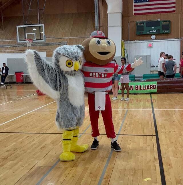 Brutus and Hootie at Hoot Fest