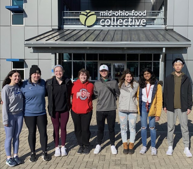 Volunteering at the Mid Ohio Food Collective