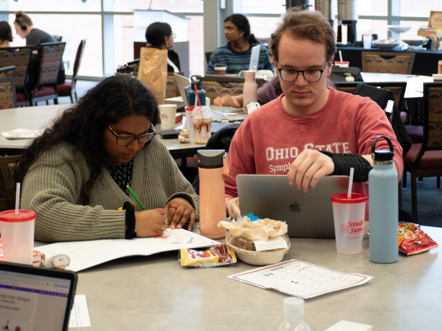 students studying at study jamz